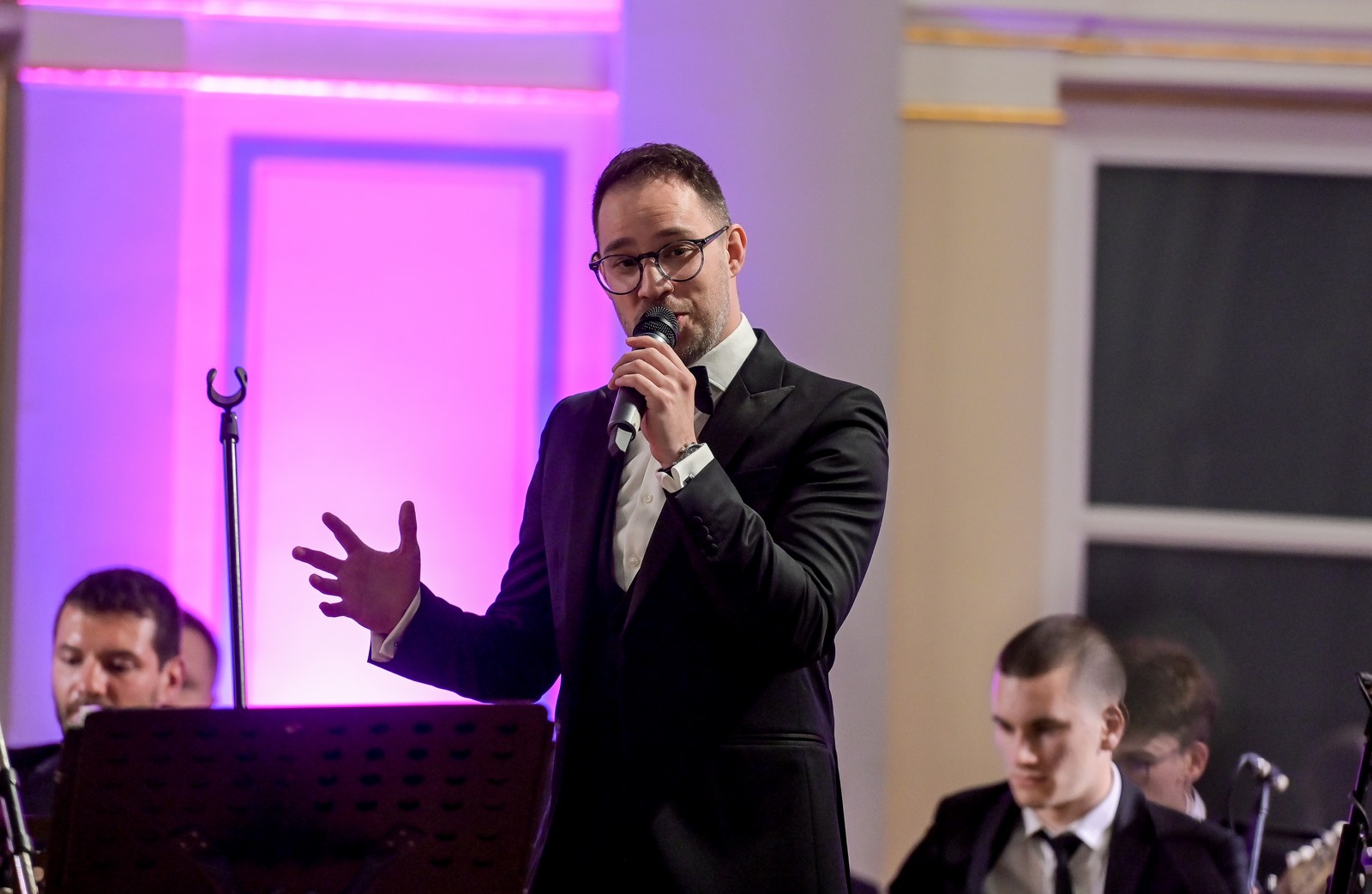 Image 5686943 (auto)