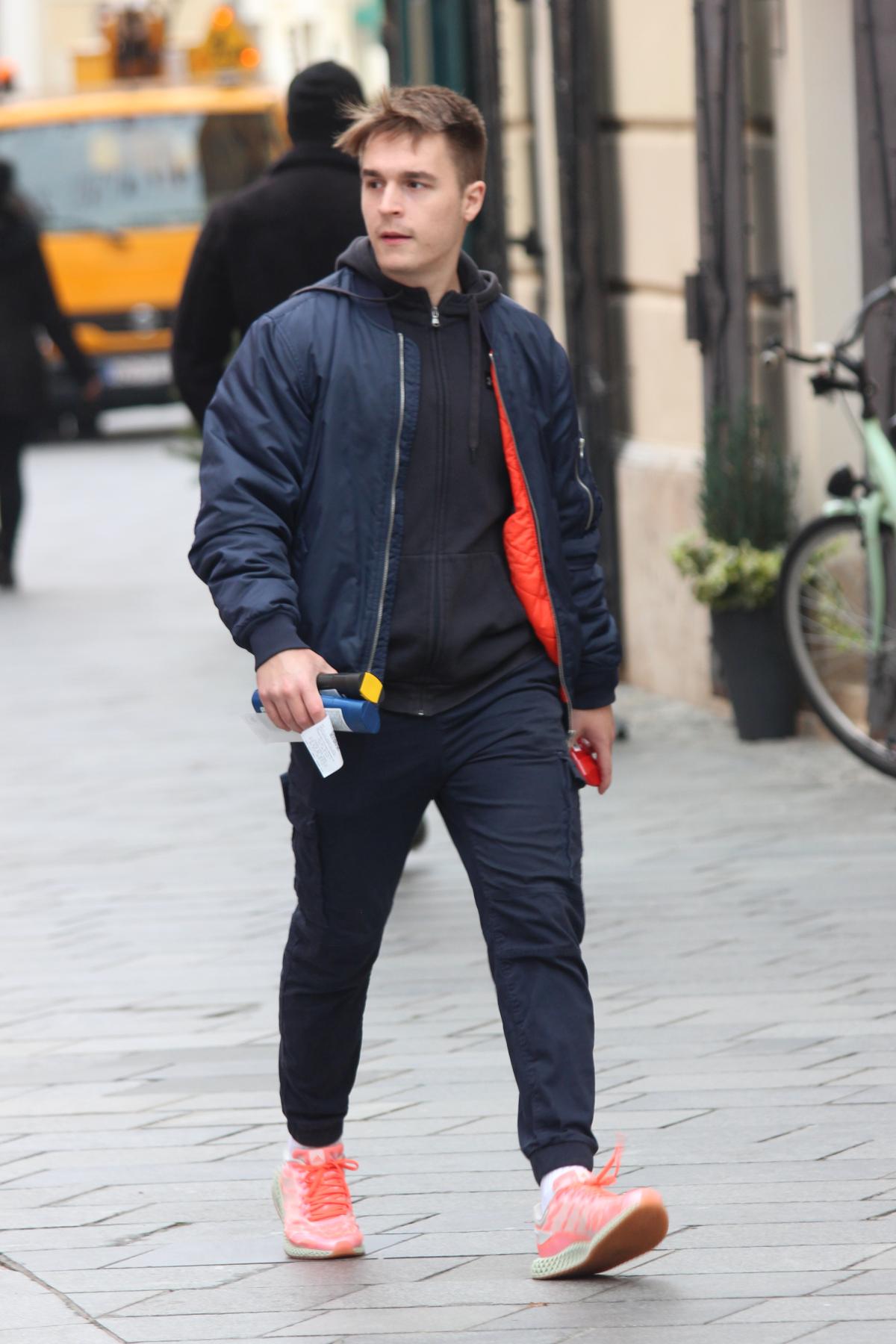 Image 5529170 (auto)