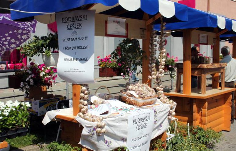 1350167311526929414478967097720