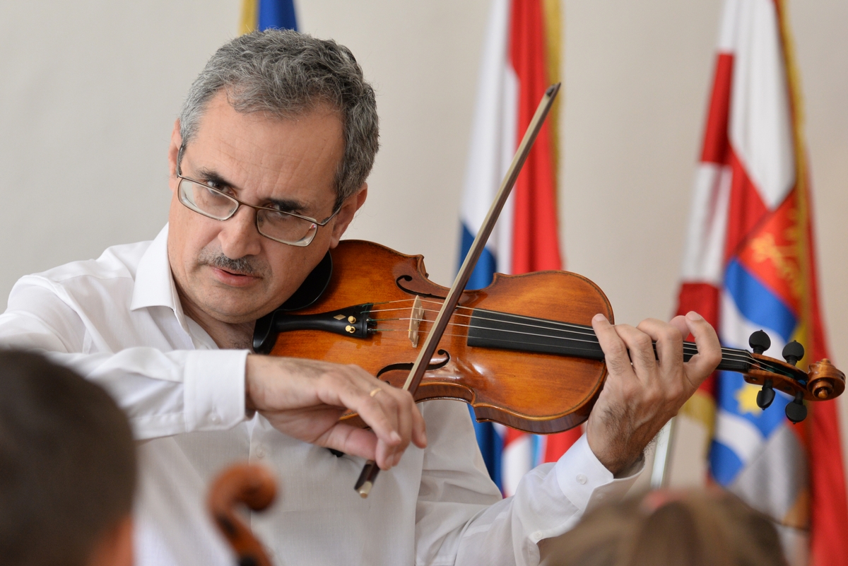 Image 2703953 (auto)