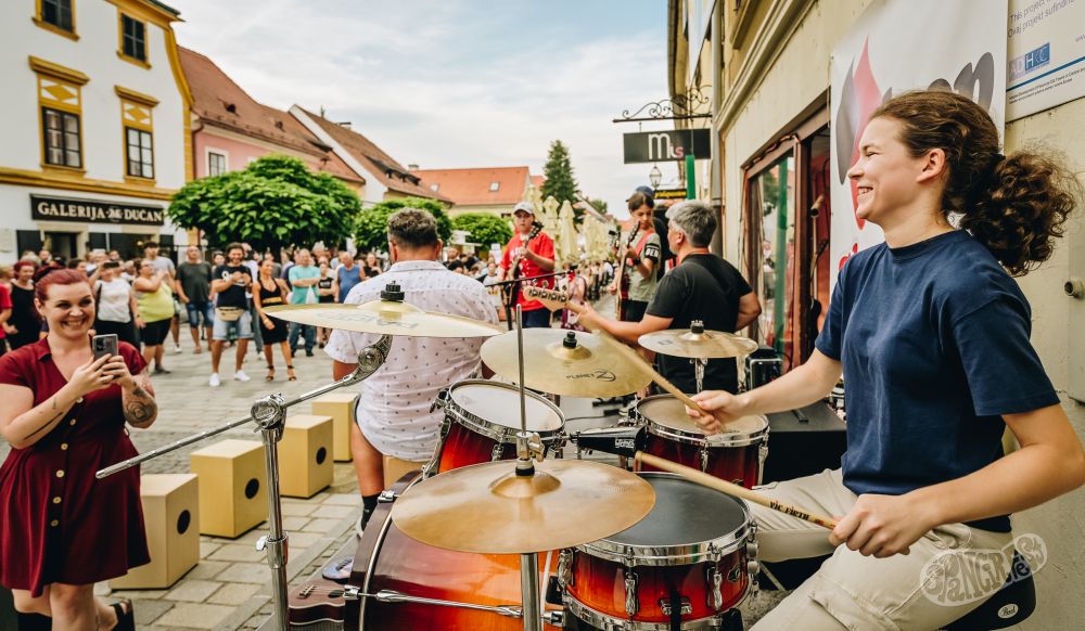 Image 5817055 (auto)