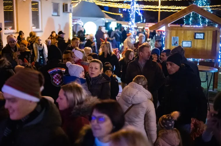 advent u voci 02 advent u voci 02