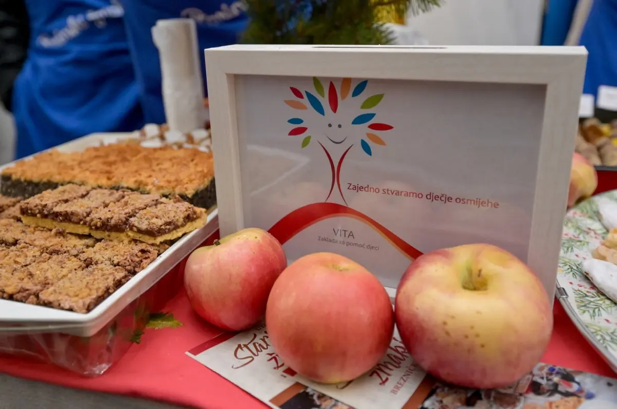 advent_u_atriju_kolaci_sarma_zaklada_vita_2025 (14)