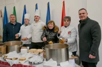 advent_u_atriju_kolaci_sarma_zaklada_vita_2025 (3)