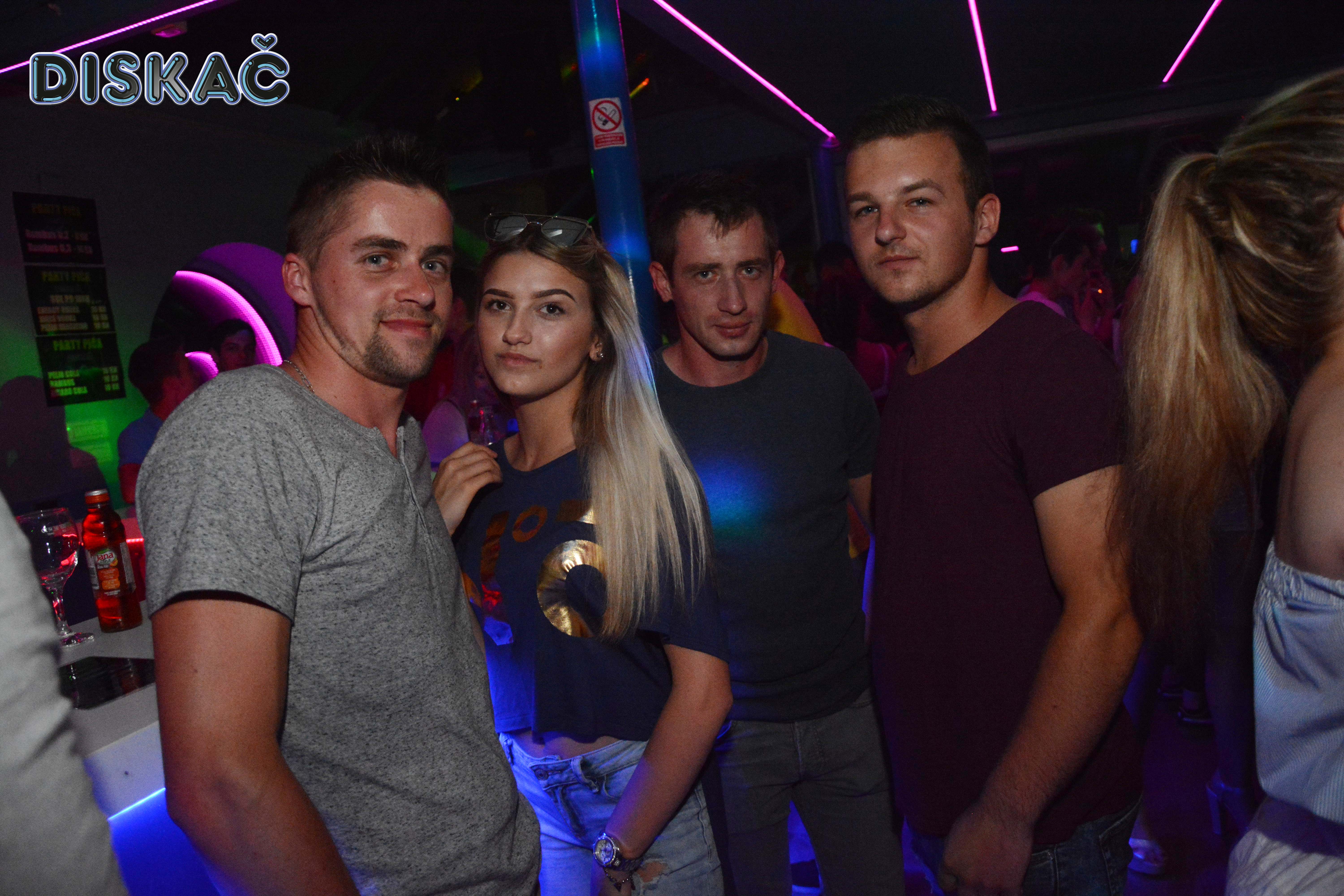 Image 3834455 (auto)