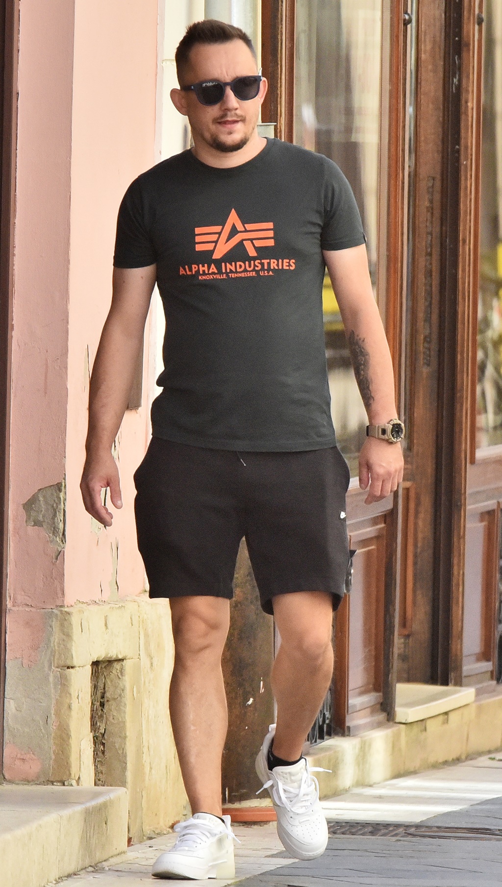 Image 5822301 (auto)