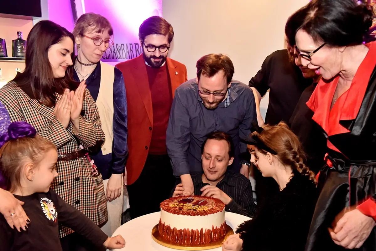 antuntun – vzhr 12