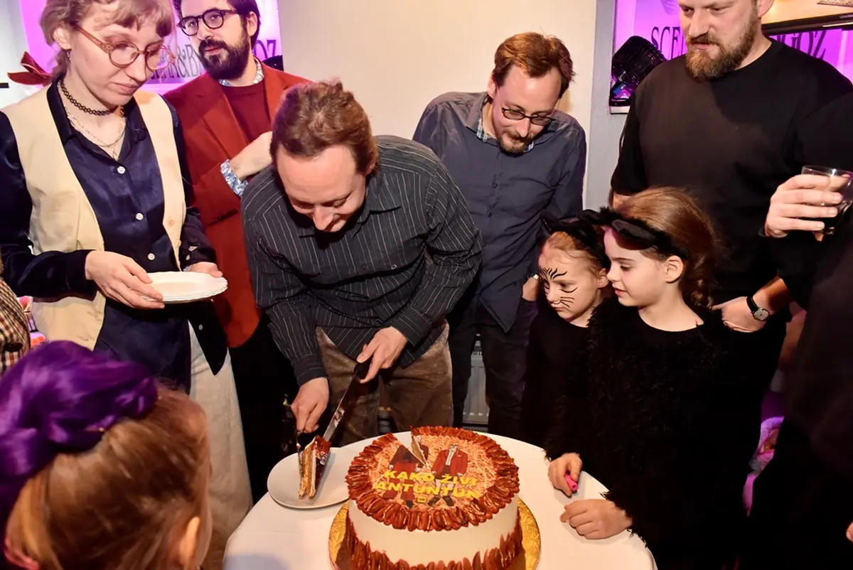 antuntun – vzhr 14