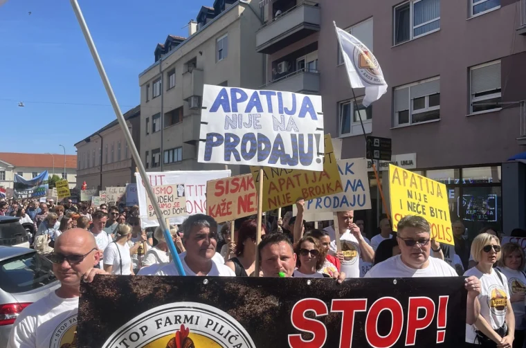 apatija prosvjed sisak 01