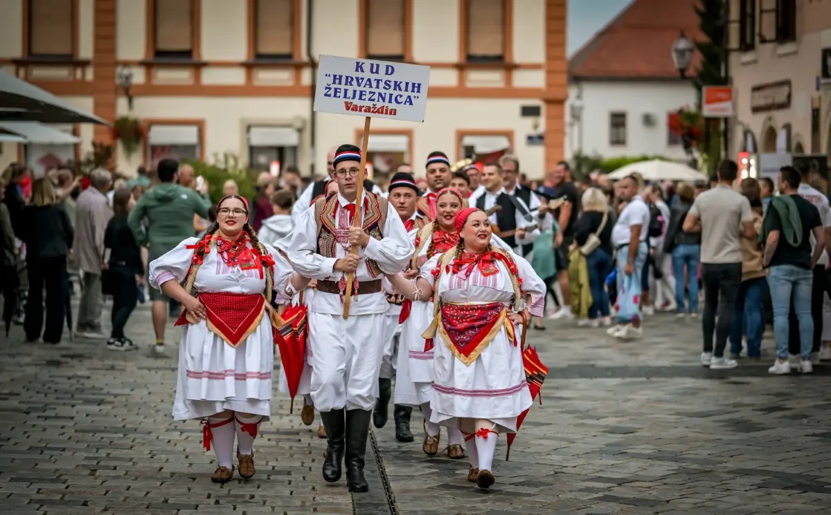 atrij_spancirfest_2025 (11) – vz zup atrij_spancirfest_2025 (11) – vz zup