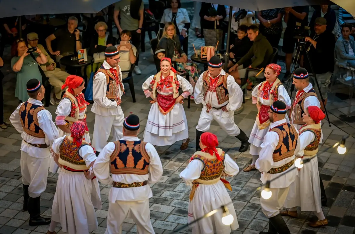 atrij_spancirfest_2025 (4) – vz zup atrij_spancirfest_2025 (4) – vz zup