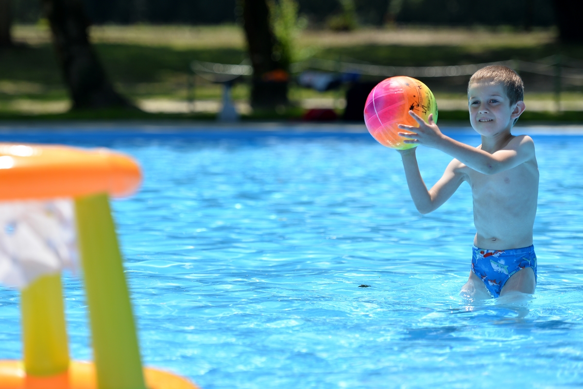 Dravski bazeni – prvi kupači Dravski bazeni – prvi kupači