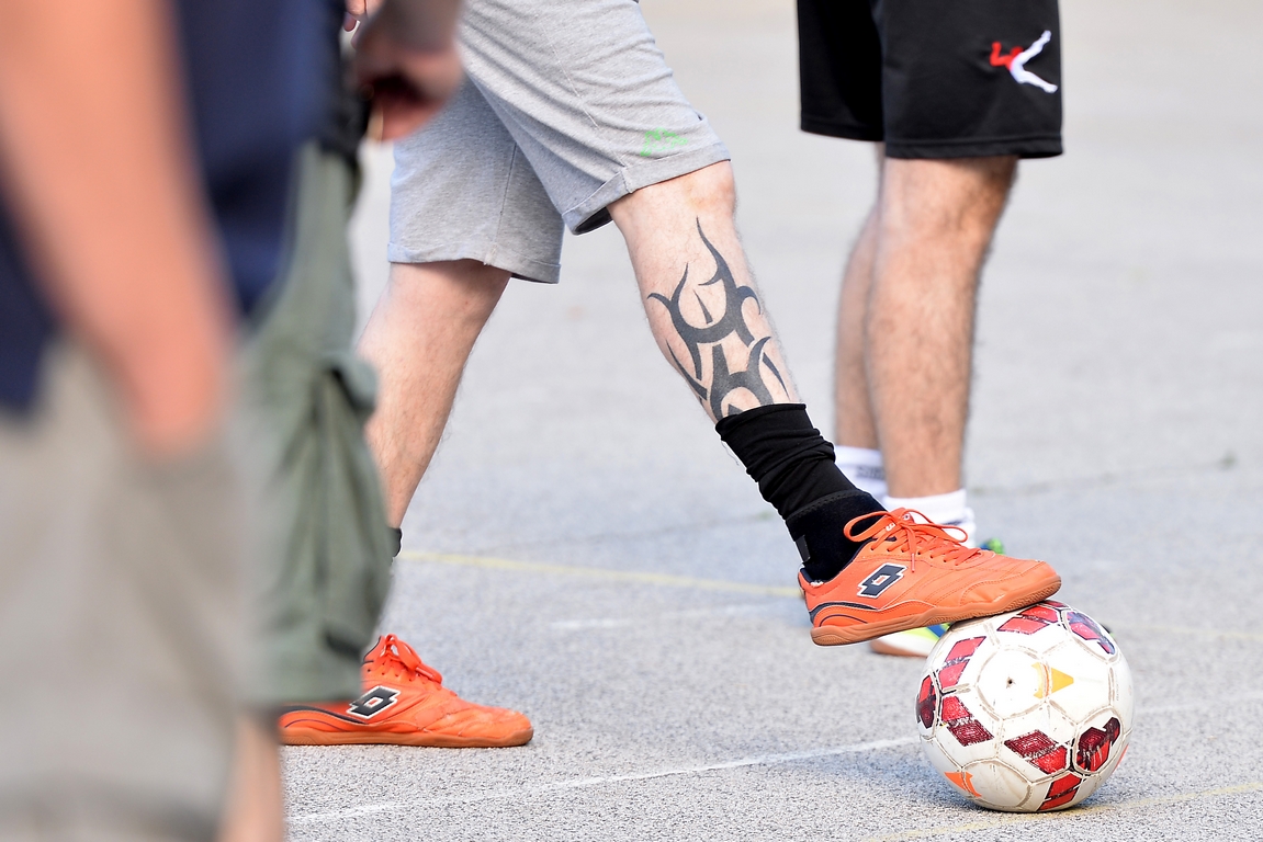 Crni i bijeli – mali nogomet