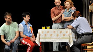 Praizvedba predstave Trojica u Trnju