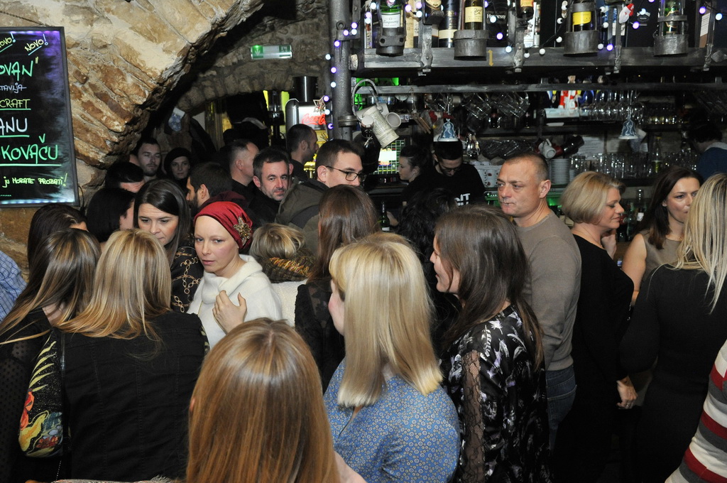 IT’S ONLY ROCK ‘N’ ROLL Band jamIT prodrmao publiku u Medinu škrinji