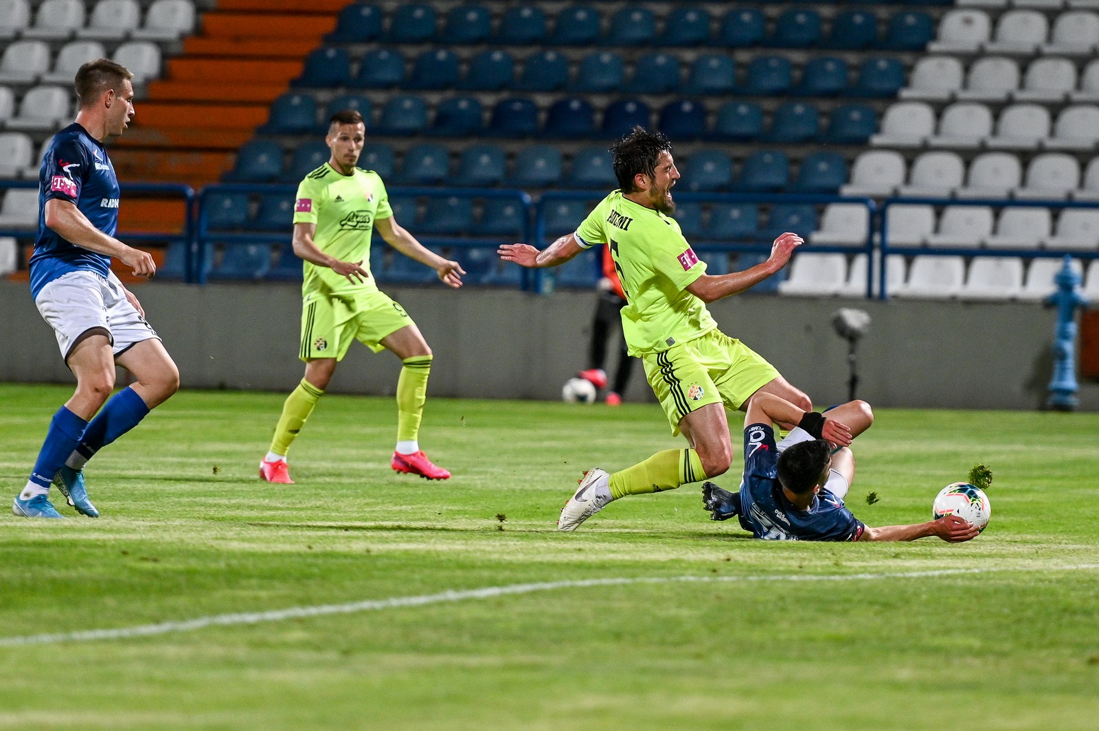 NK Varaždin – GNK Dinamo