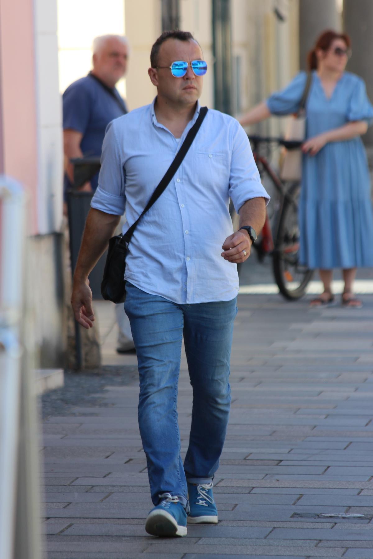 Image 5425642 (auto)