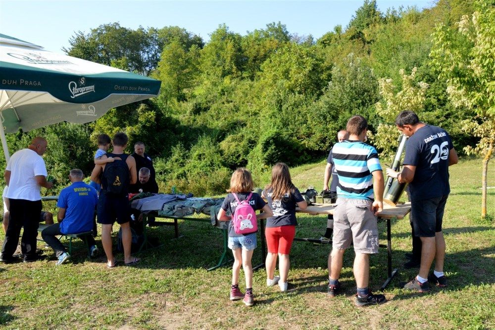 Image 3785825 (auto)