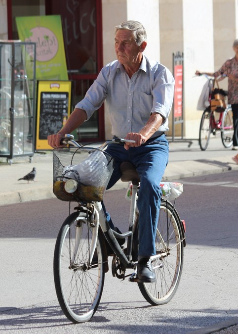 Image 5466874 (auto)