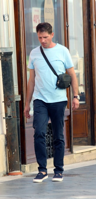 Image 5425044 (auto)