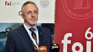 Image 5689649 (auto)