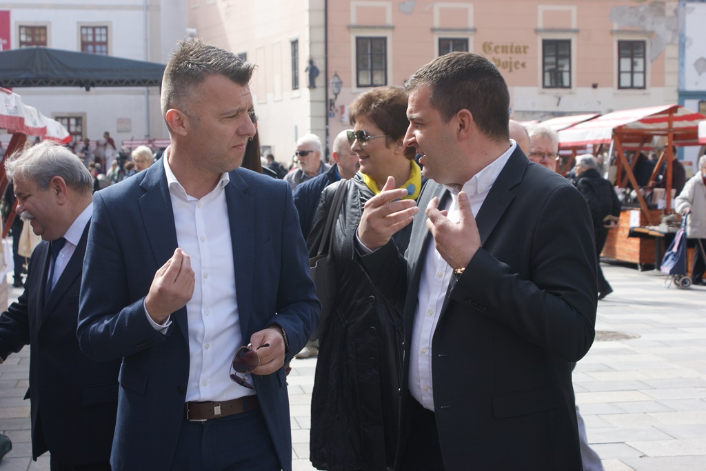 Image 5646909 (auto)