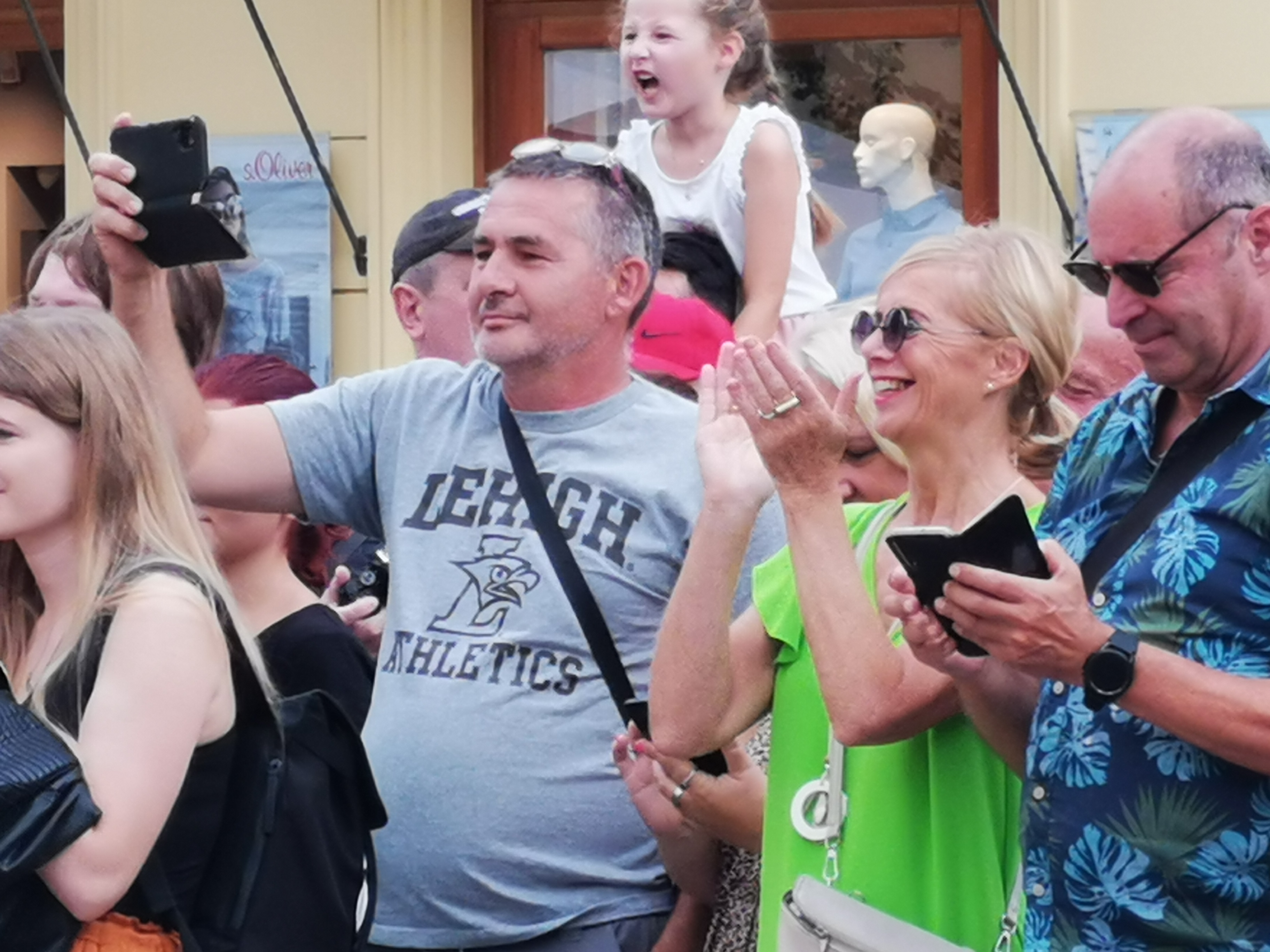 Drom, Drum Attack, Mirror Crew