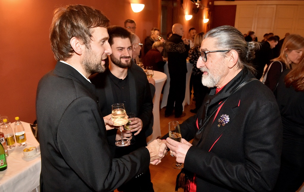 Image 5534838 (auto)