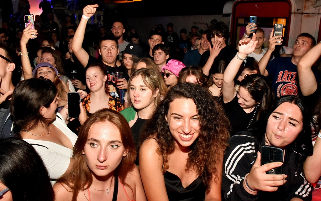 Image 5398898 (auto)