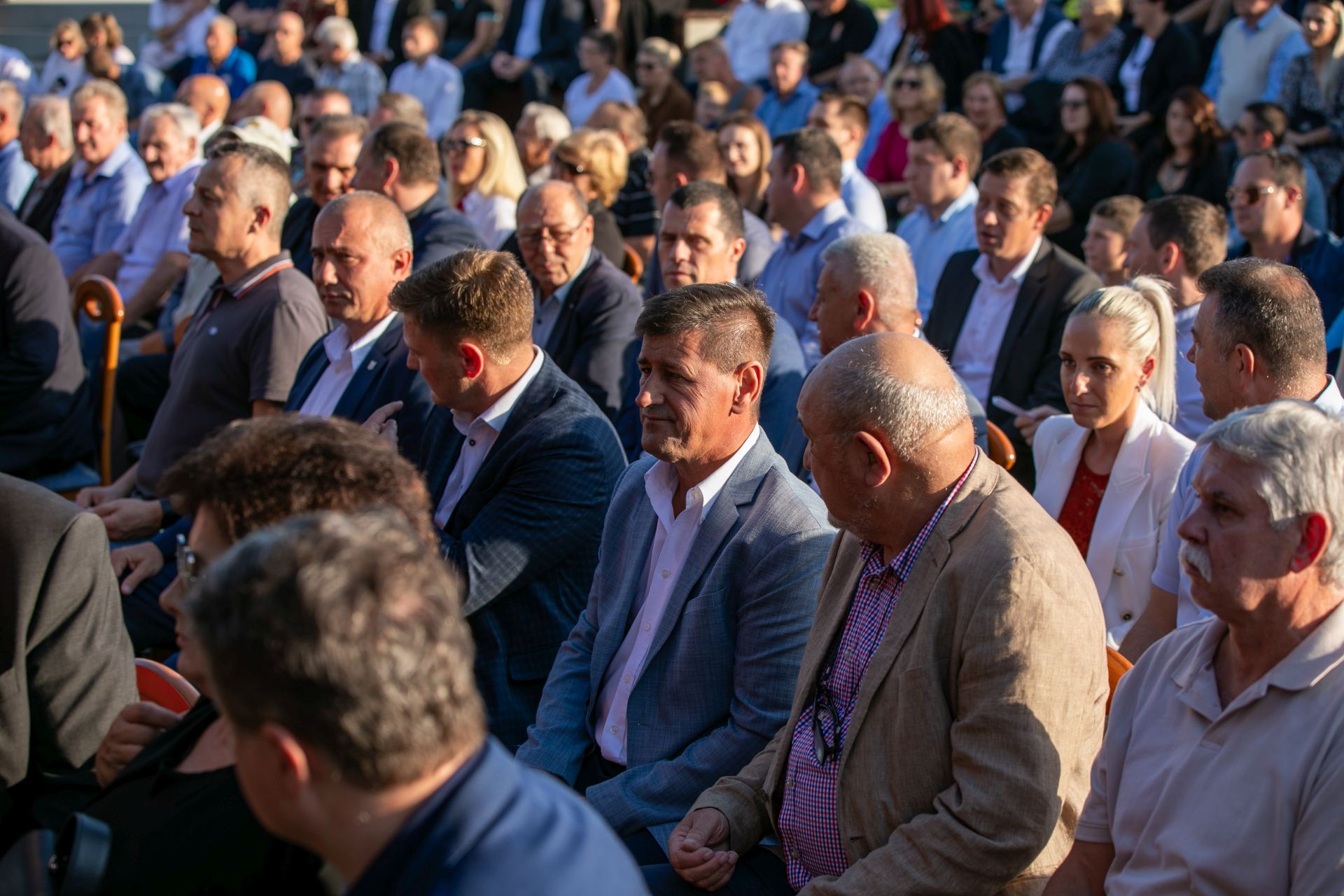 Image 5852135 (auto)