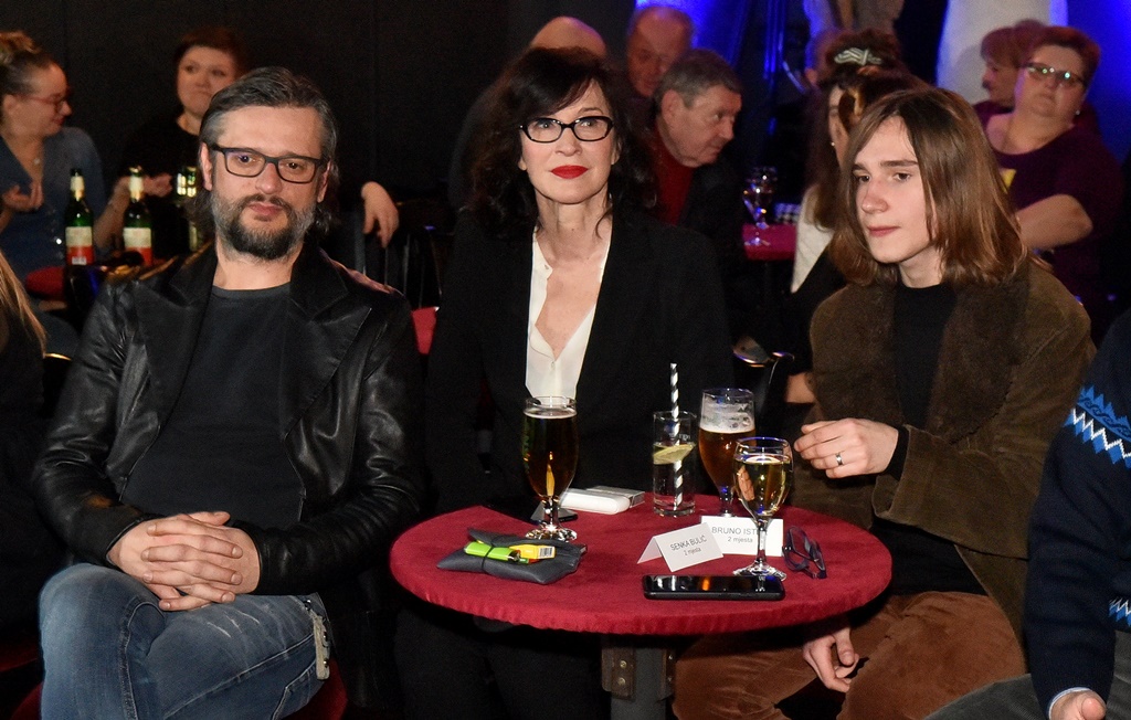 Image 5598645 (auto)