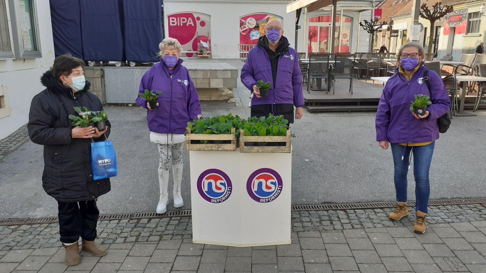 Reformisti, Dan žena