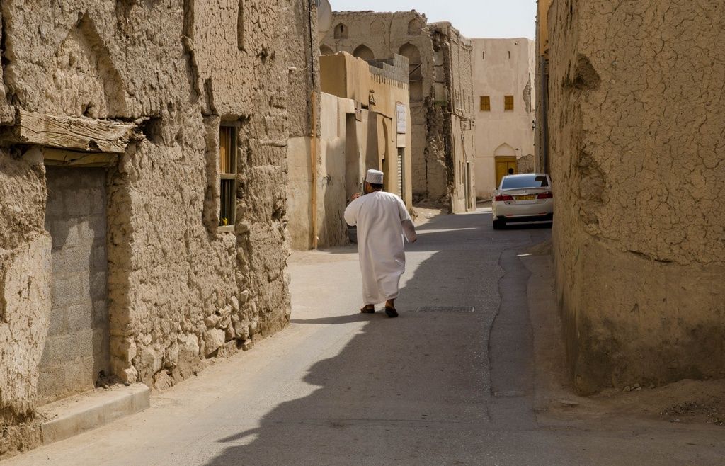 putovanjeumedjuzemljeoman001851