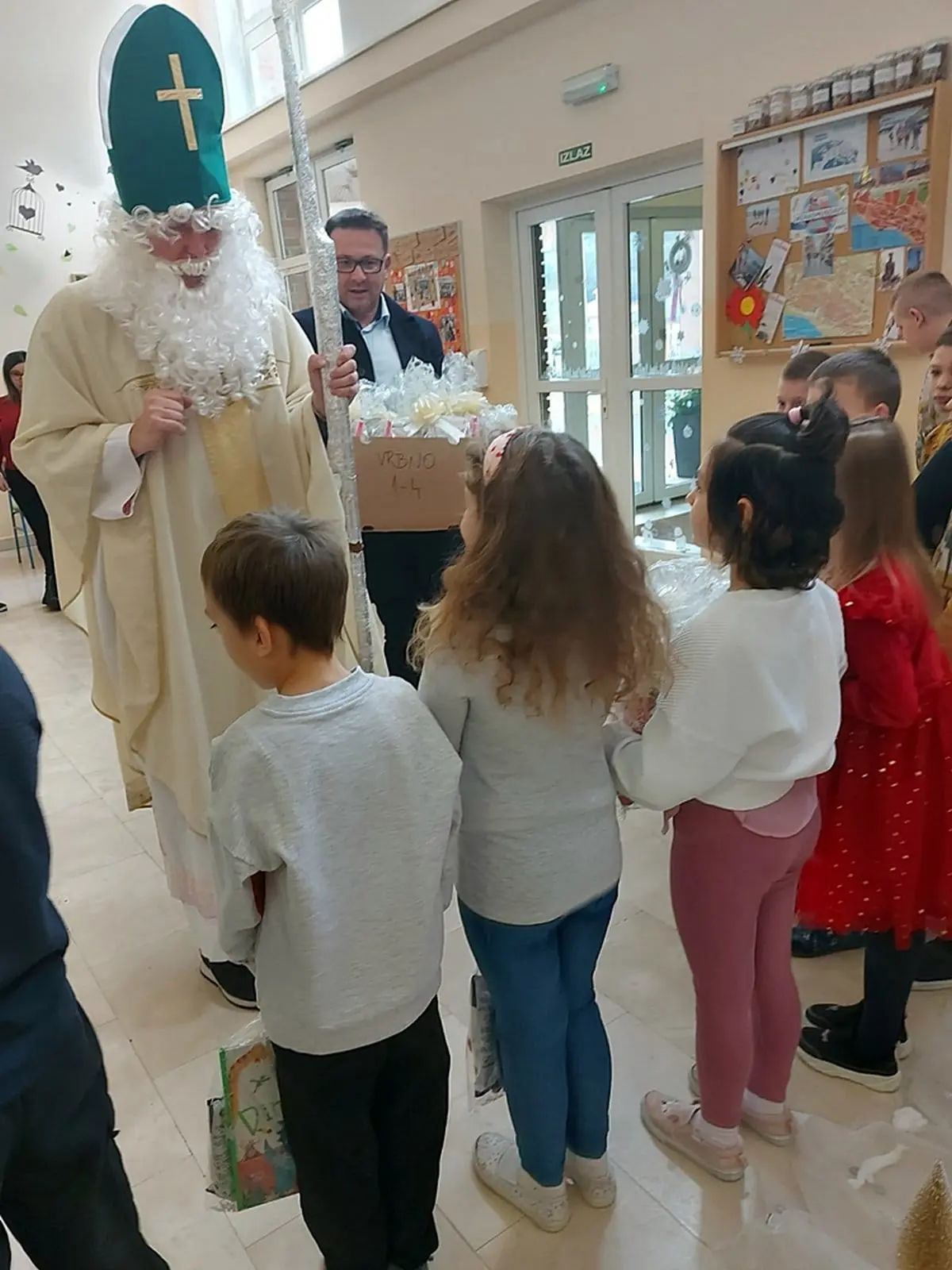 bednja-sveti nikola-darovi (26) bednja-sveti nikola-darovi (26)