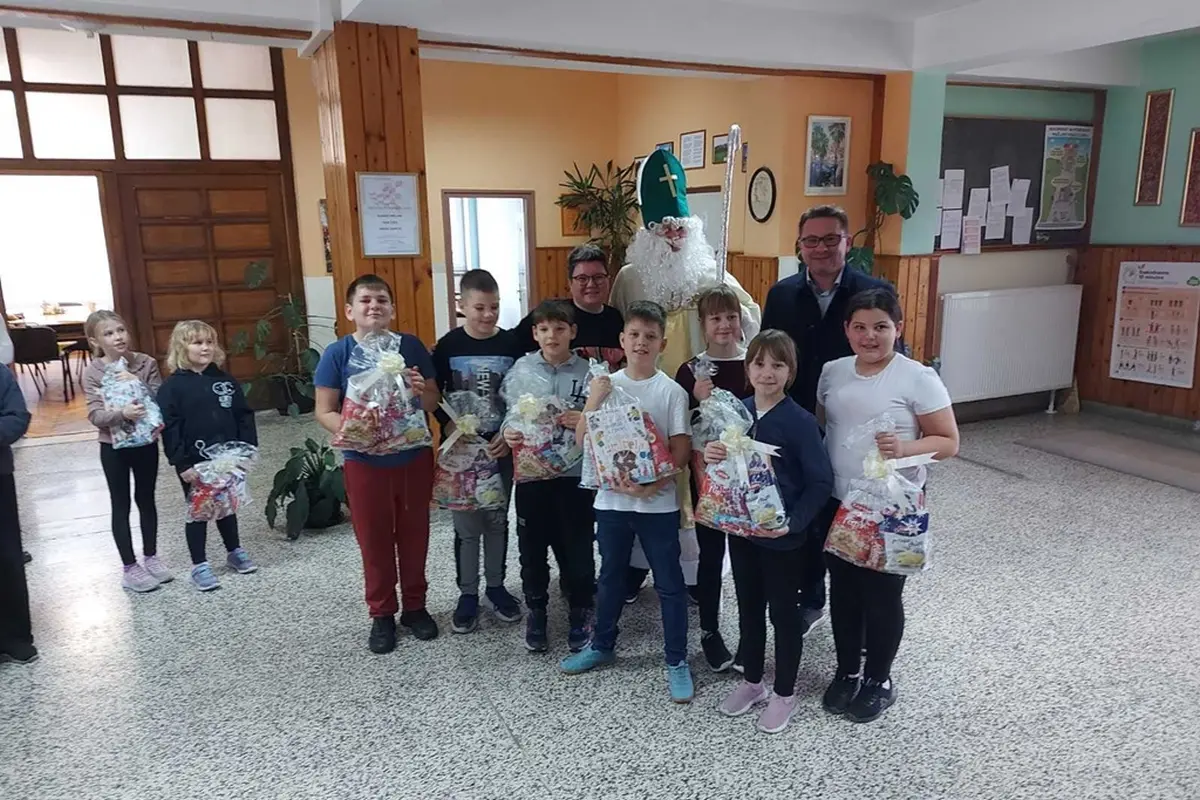 bednja-sveti nikola-darovi (36) bednja-sveti nikola-darovi (36)