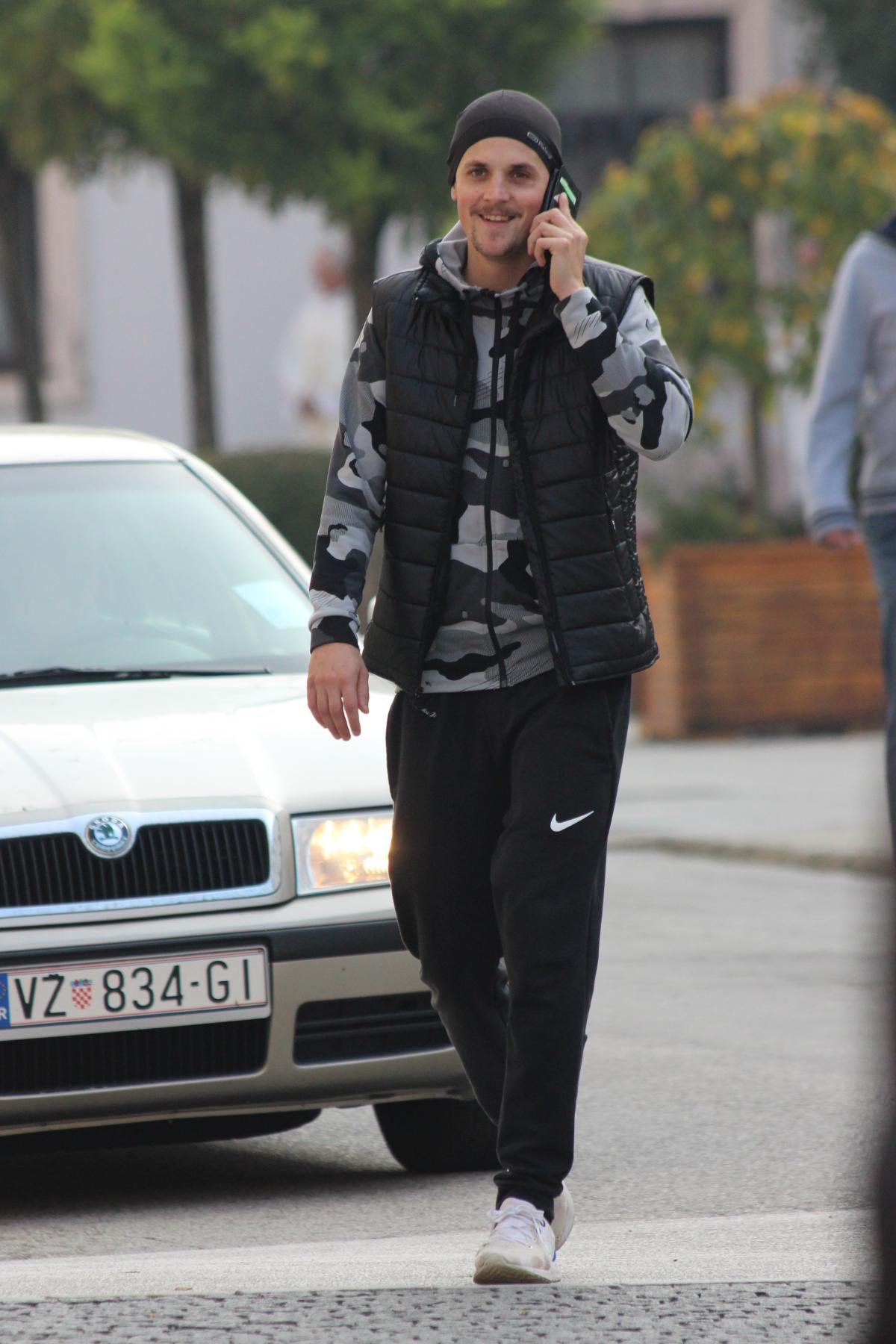 Image 5499448 (auto)