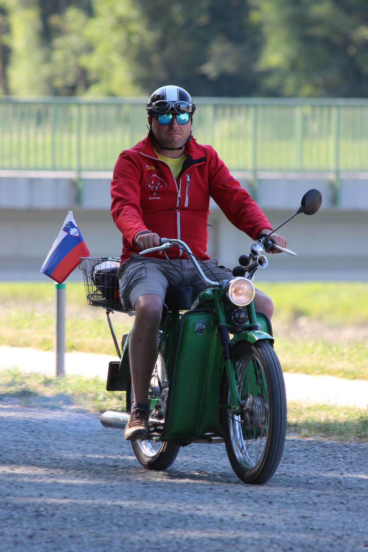 Image 5422958 (auto)