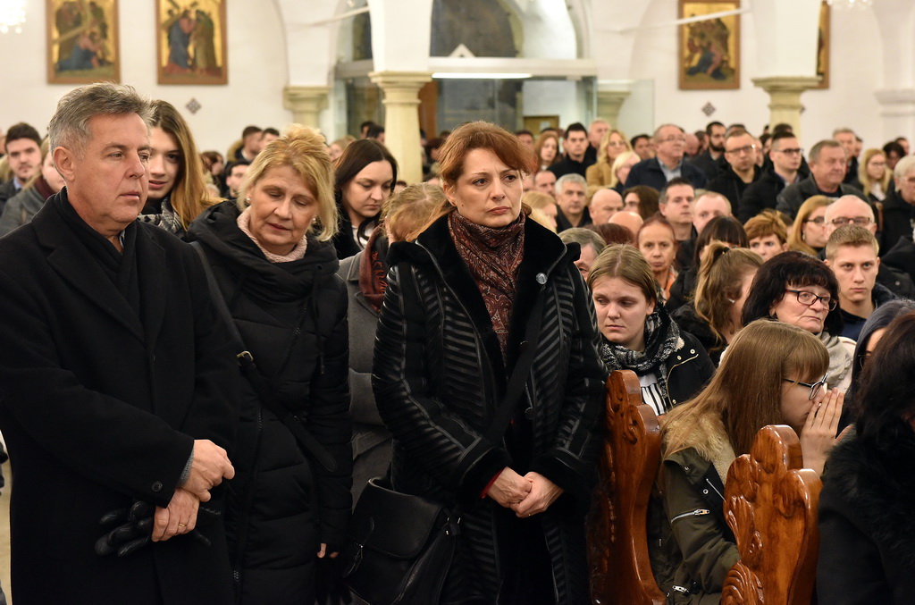 Image 4024623 (auto) Image 4024623 (auto)