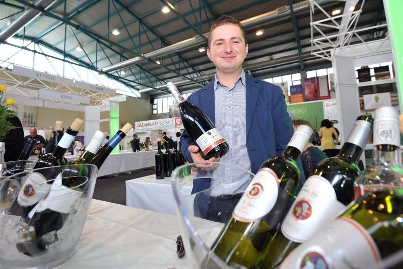 pxl13051612996428596716