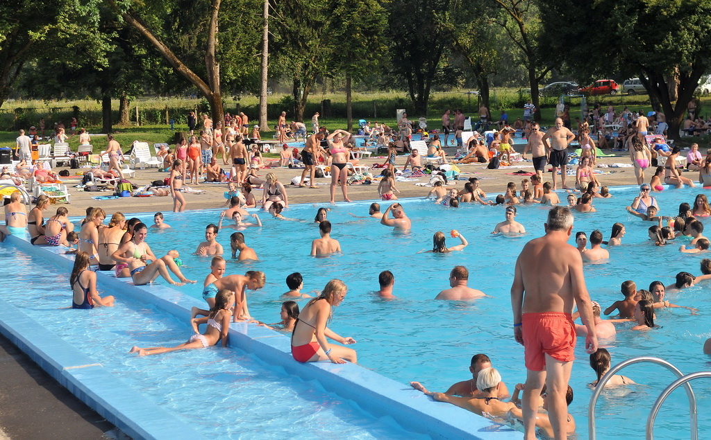 kupanje na Dravskim bazenima i Aquacityju kupanje na Dravskim bazenima i Aquacityju