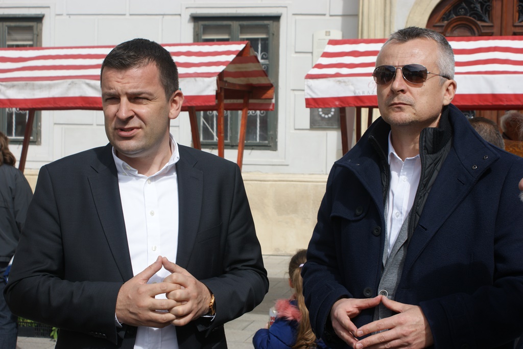 Image 5646887 (auto)