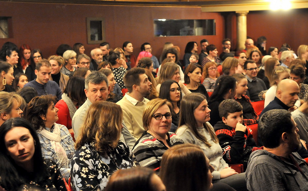 Praizvedba predstave Trojica u Trnju