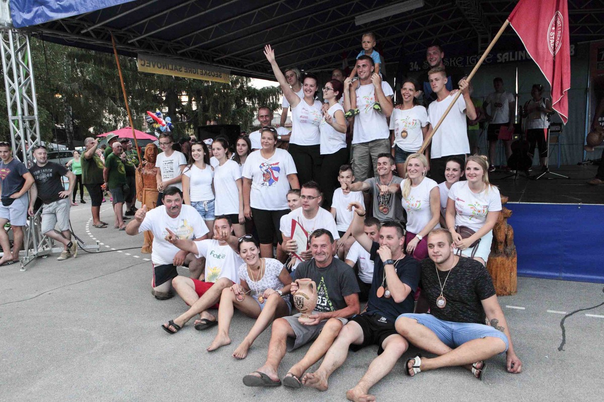 Seoske igre starih sportova u Salinovcu