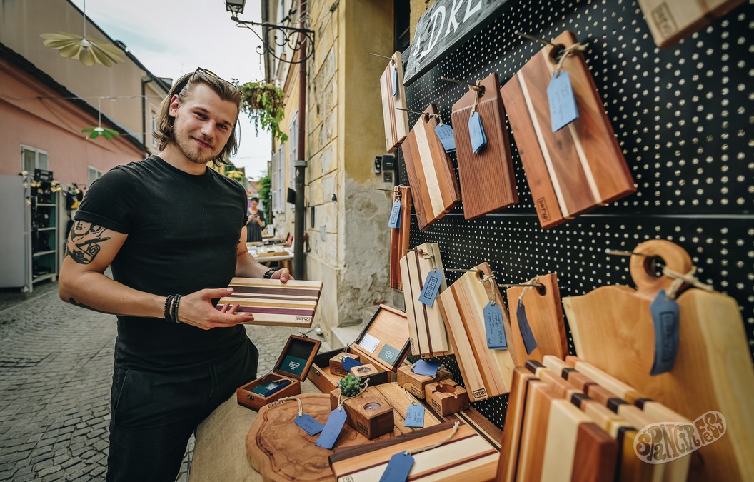 Image 5811831 (auto)