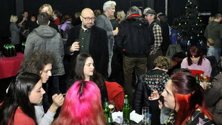 Praizvedba predstave Trojica u Trnju