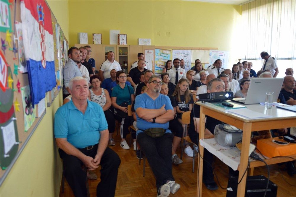 Image 3785819 (auto)