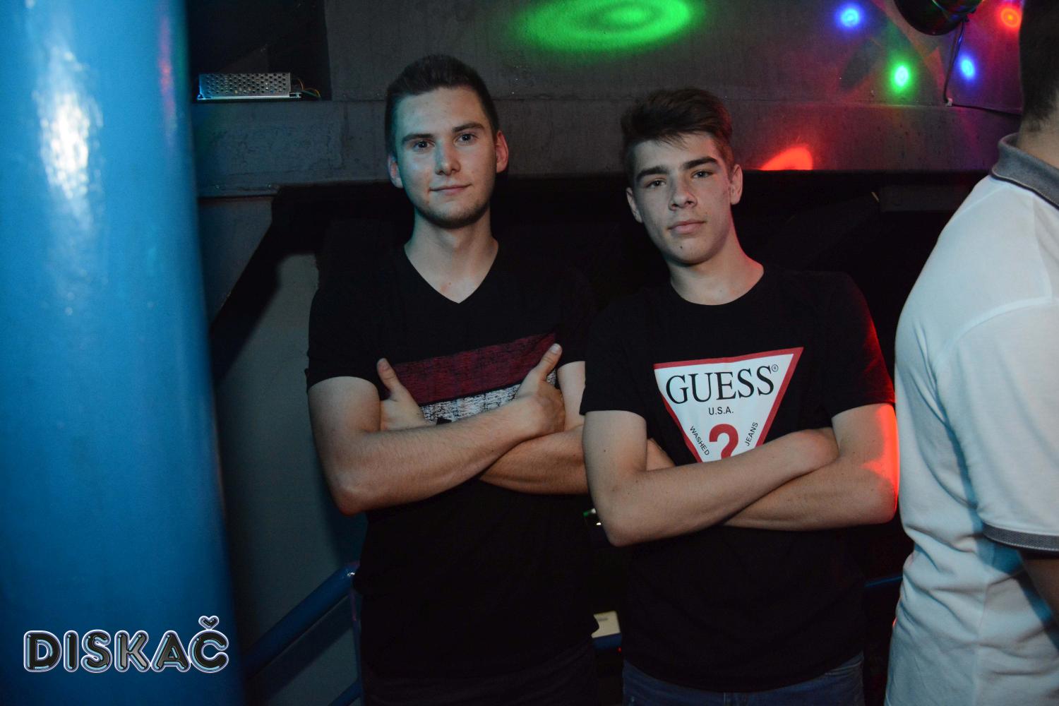 Image 3822985 (auto)