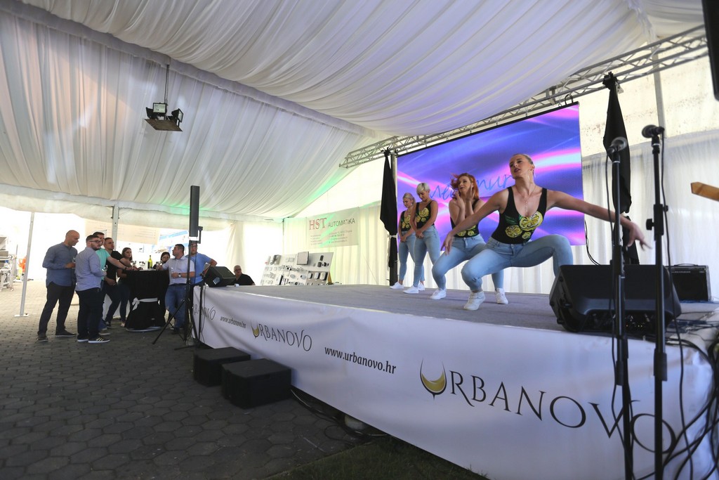 urbanovo201811303915