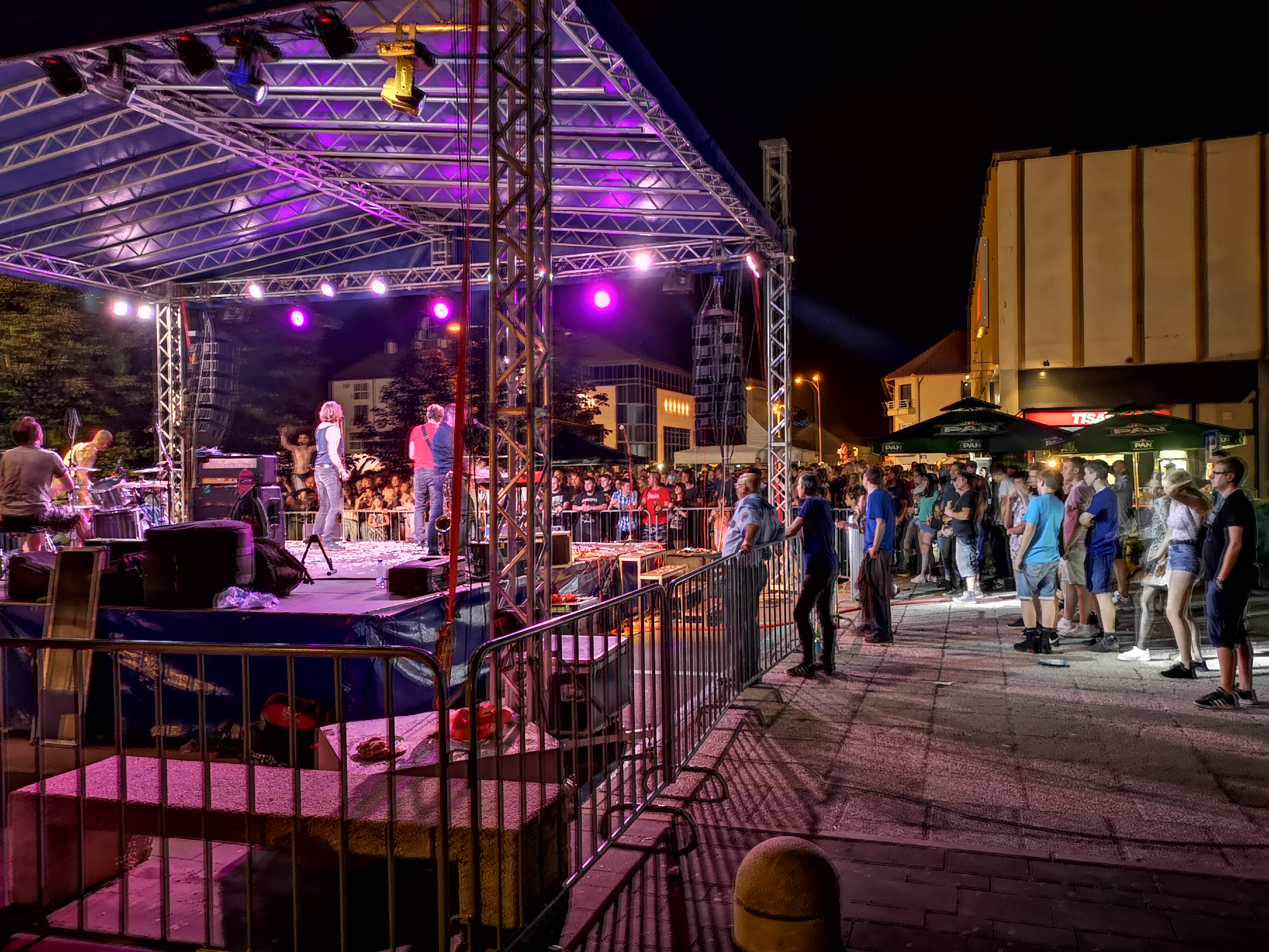 Psihomodo pop, Ivanec