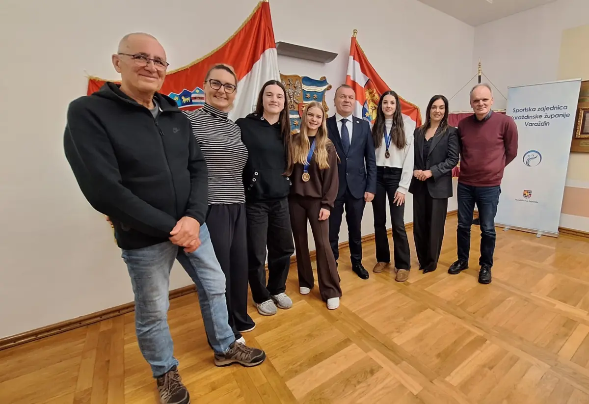 centri_izvrsnosti_sport_rukometasice_koka_zlato_2026 (1) centri_izvrsnosti_sport_rukometasice_koka_zlato_2026 (1)